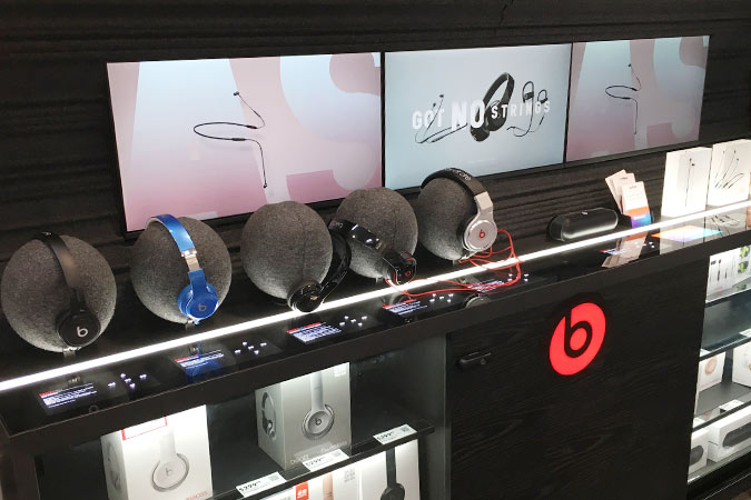 Headphone kiosk for Beats